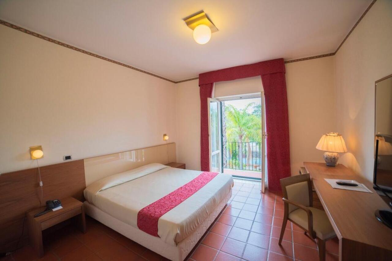 Orizzonte Acireale Hotel Esterno foto