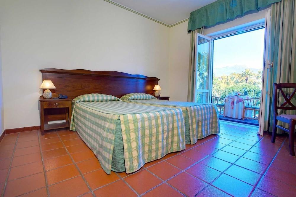 Orizzonte Acireale Hotel Esterno foto