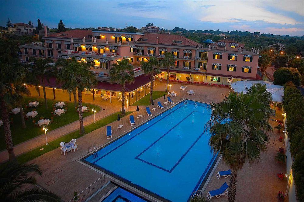 Orizzonte Acireale Hotel Esterno foto