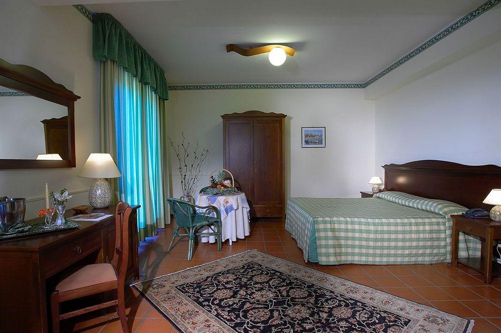 Orizzonte Acireale Hotel Esterno foto