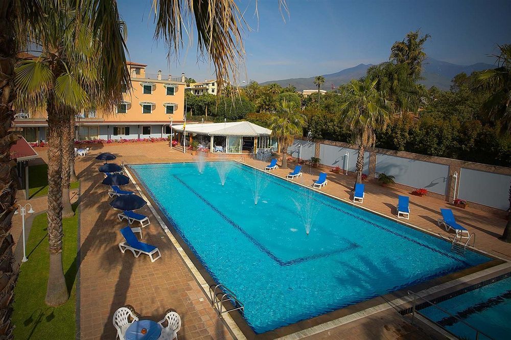 Orizzonte Acireale Hotel Esterno foto