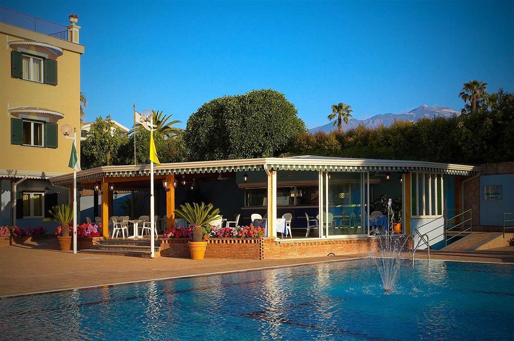 Orizzonte Acireale Hotel Esterno foto