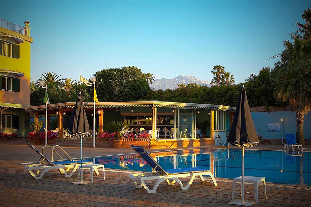 Orizzonte Acireale Hotel Esterno foto