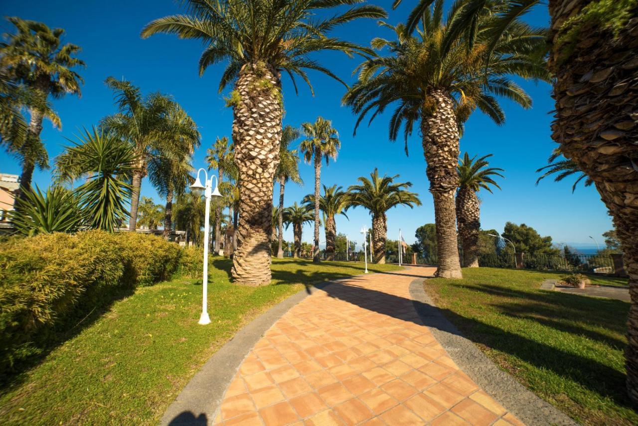 Orizzonte Acireale Hotel Esterno foto