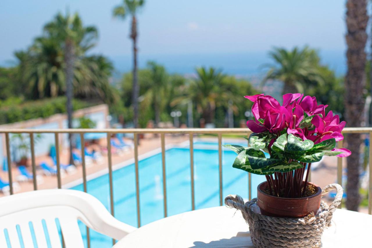Orizzonte Acireale Hotel Esterno foto