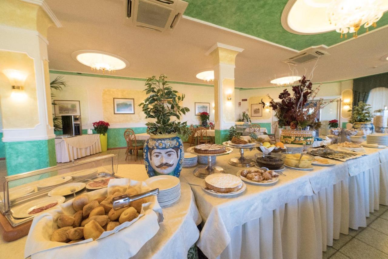 Orizzonte Acireale Hotel Esterno foto