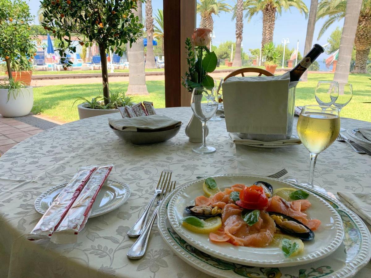 Orizzonte Acireale Hotel Esterno foto