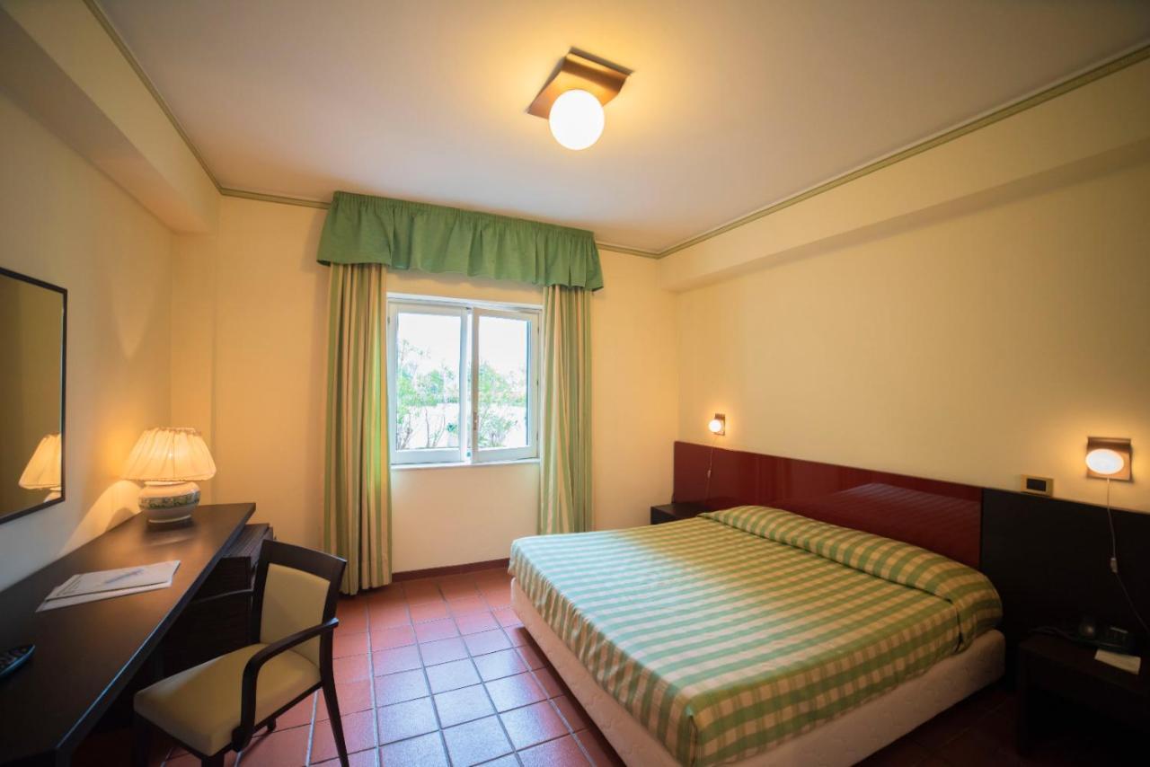 Orizzonte Acireale Hotel Esterno foto